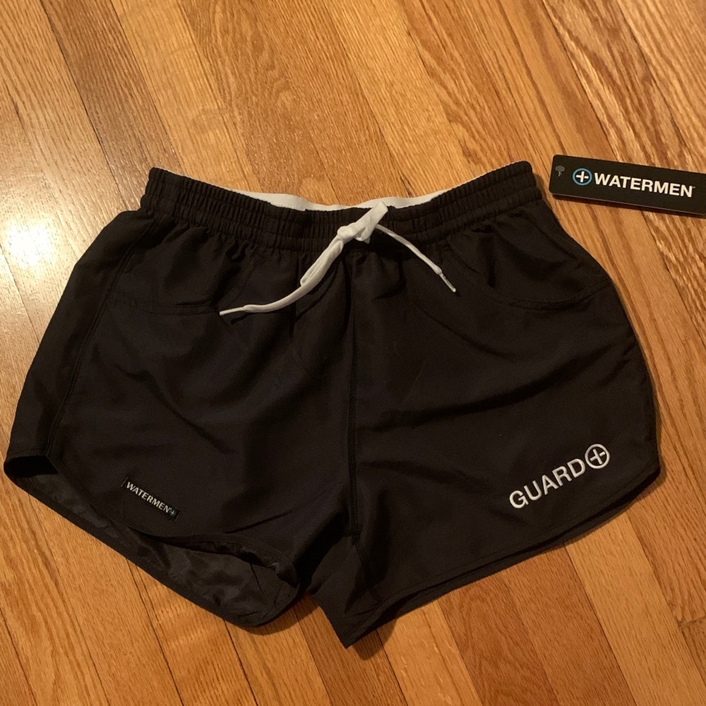 Womens lifeguard shorts - Size M